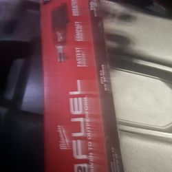 Milwaukee M12 Fuel Ratchet &140 Tool Only 