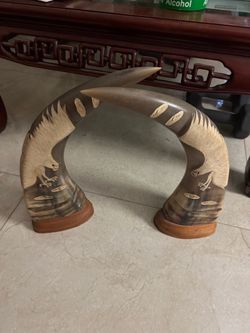 Eagle decor piece