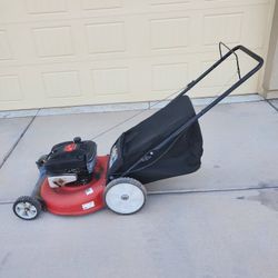 Great Running  Yard Machines Rear Bag Lawn Mower 