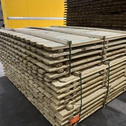 Paneles De Pino 5.5”x6ftx8ft