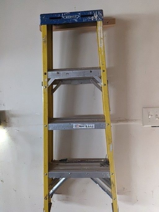 4' Ladder