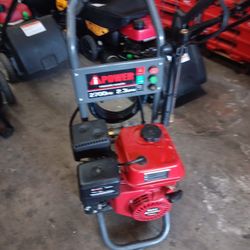 I POWER GAS PRESSURE WASHER 2700 PSI