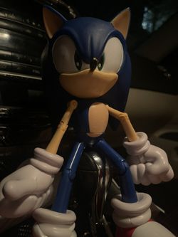 Sonic Figure Toy