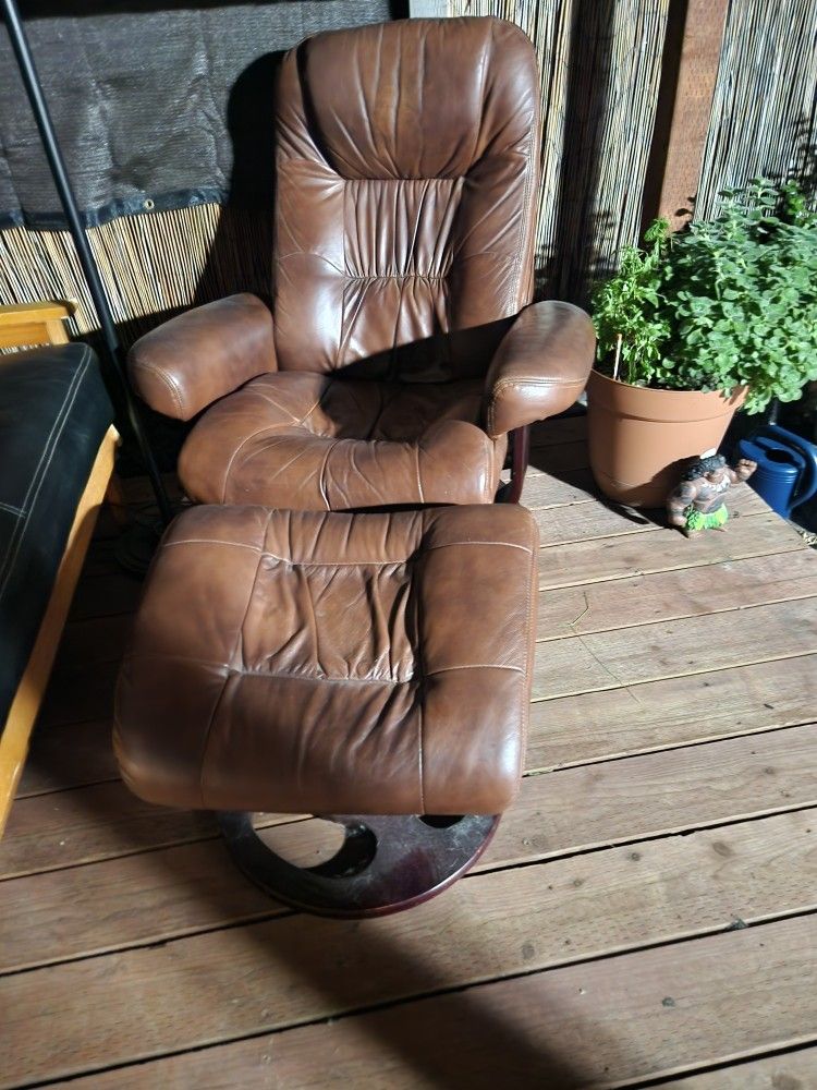 Leather Swivel Chair