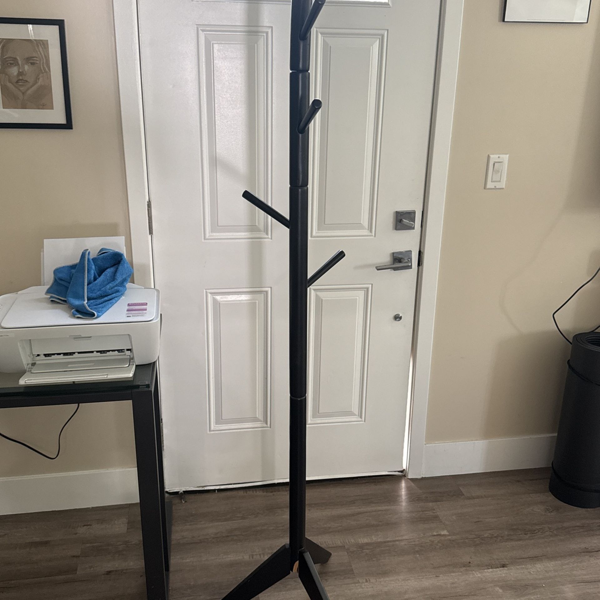 Coat/Hat Hanger
