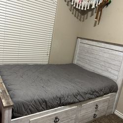 Rustic Wood Grayish Brown Full Size Bed 