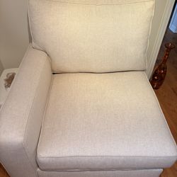 Pottery Barn Oversized Armchair – Like New
