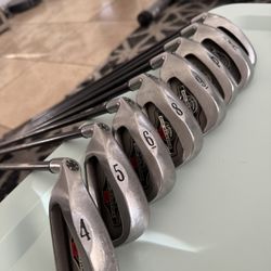 Callaway Big Bertha Lefty Iron Set 4-P & A Wedge (Missing 7 Iron)