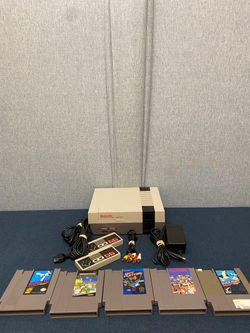 Nintendo NES Bundle w/ 5 Games & Cables