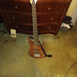 Washburn MB-6 6 String Electric Bass