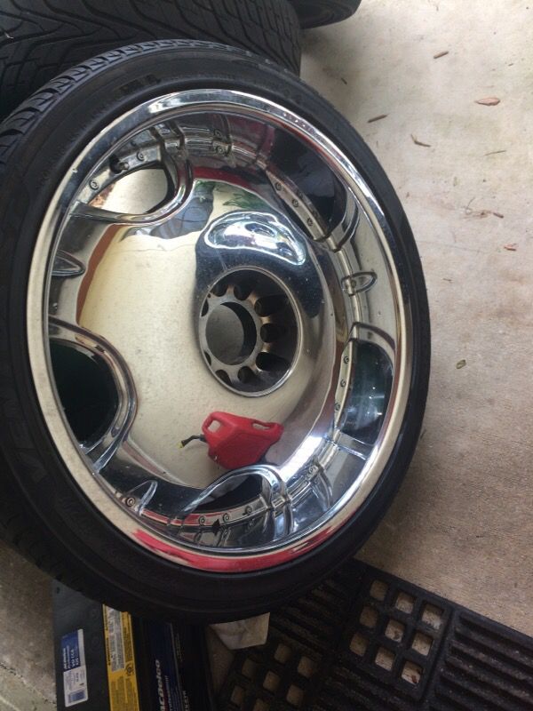 22 inch rims and tires chrome excellent tires
