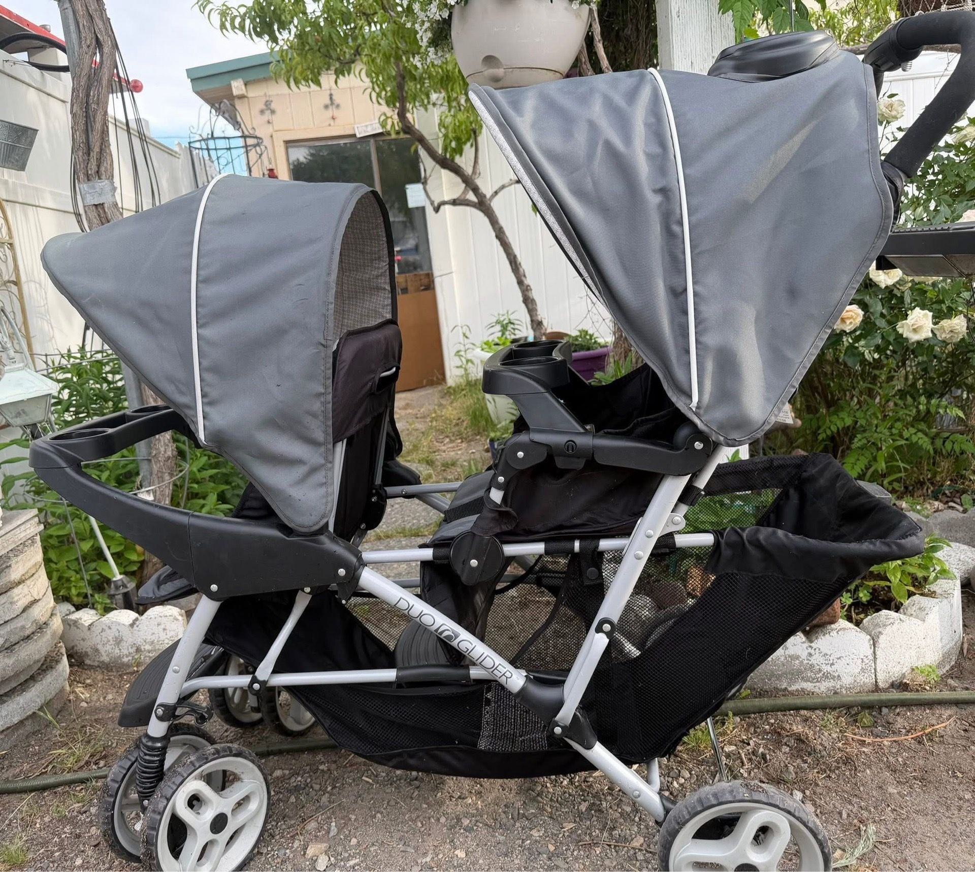 Double seat stroller