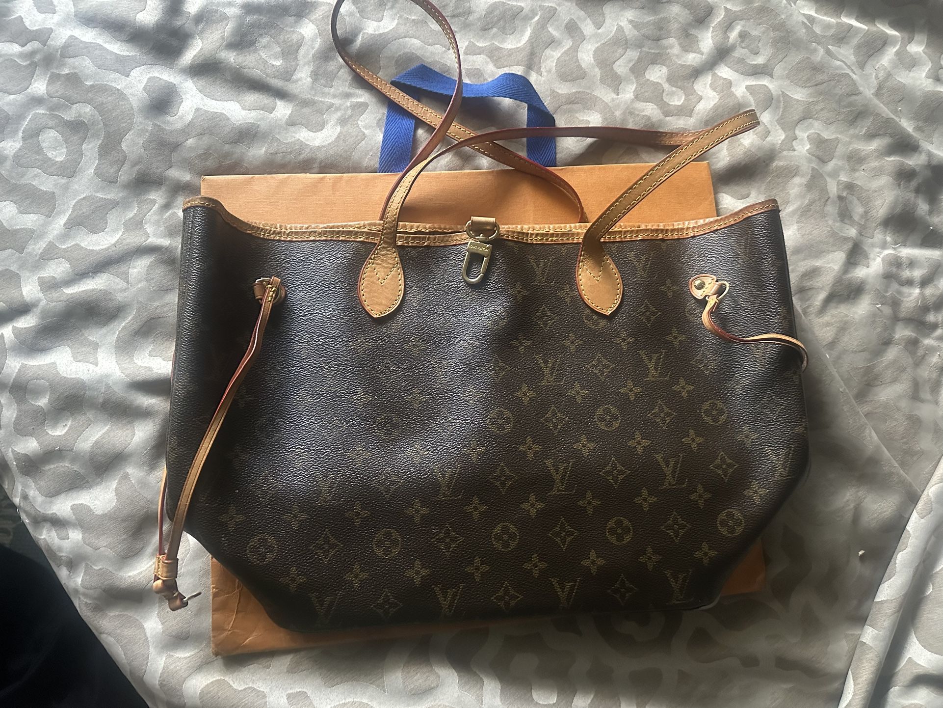 Lv Bag