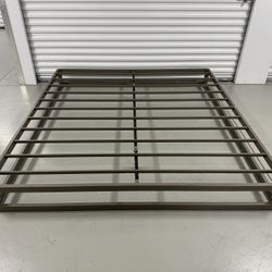 King Size Heavy-Duty Steel Bed Foundation / Box Spring