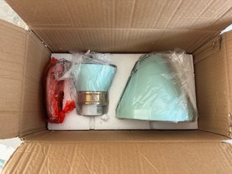 Set of 3 pendant lights new/ unused beautiful ocean color