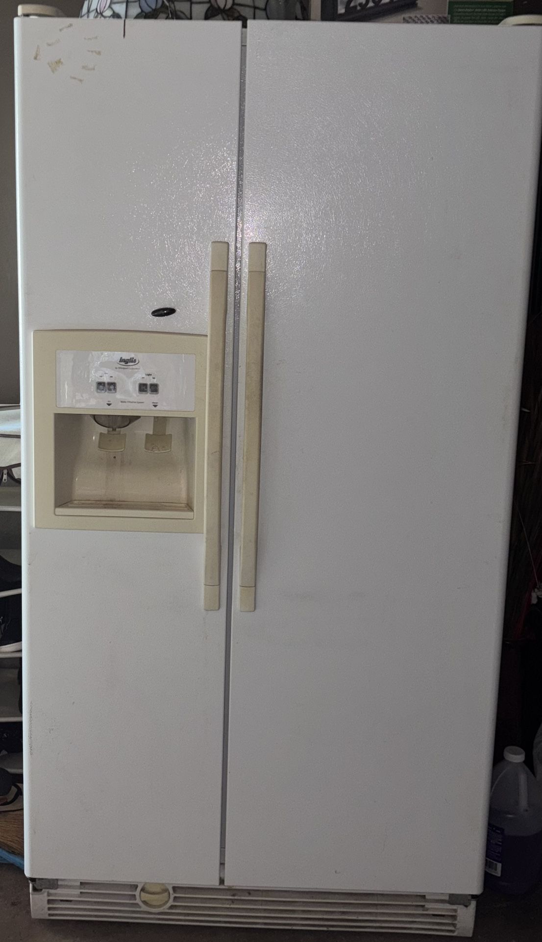 Refrigerator