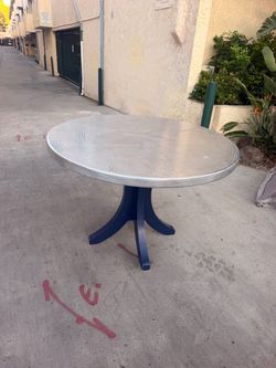 Round Hammered Metal Top Table Blue Pedestal Base