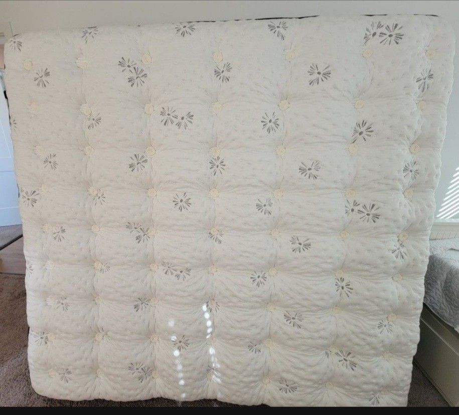 Aireloom Halstead Mattress (King)