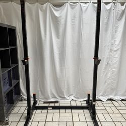 Pull Up Bar And Squat Rack