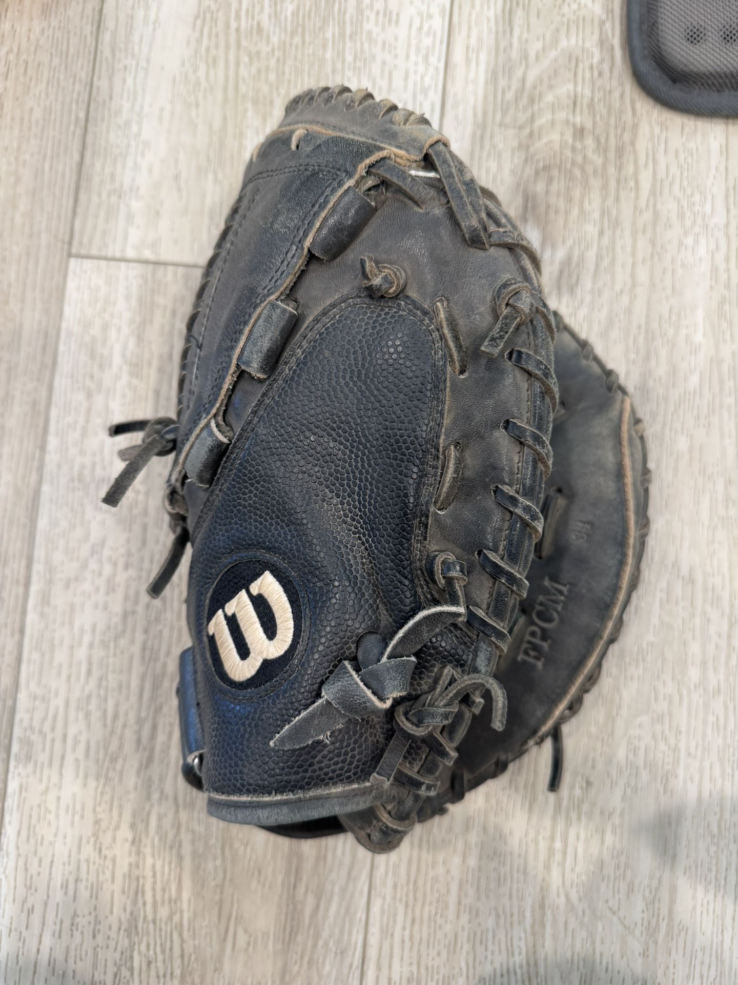 Catchers Glove Softball Fast pitch A2000