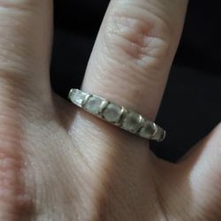 Silver Band Ring With Princess Cut And Emerald Cut Accent Stones! Photos do not do it Justice!