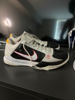 Nike Kobe reverse Bruce Lee Low-Top Basketball Sneakers