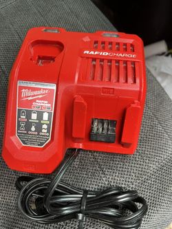 Milwaukee Rapid Charger