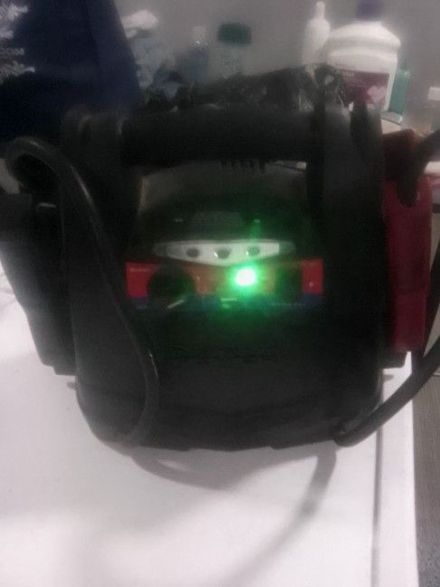 Used Duralast Jump Starter