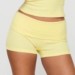 Yellow Ribbed Foldover Waist Shorts NWT size Medium