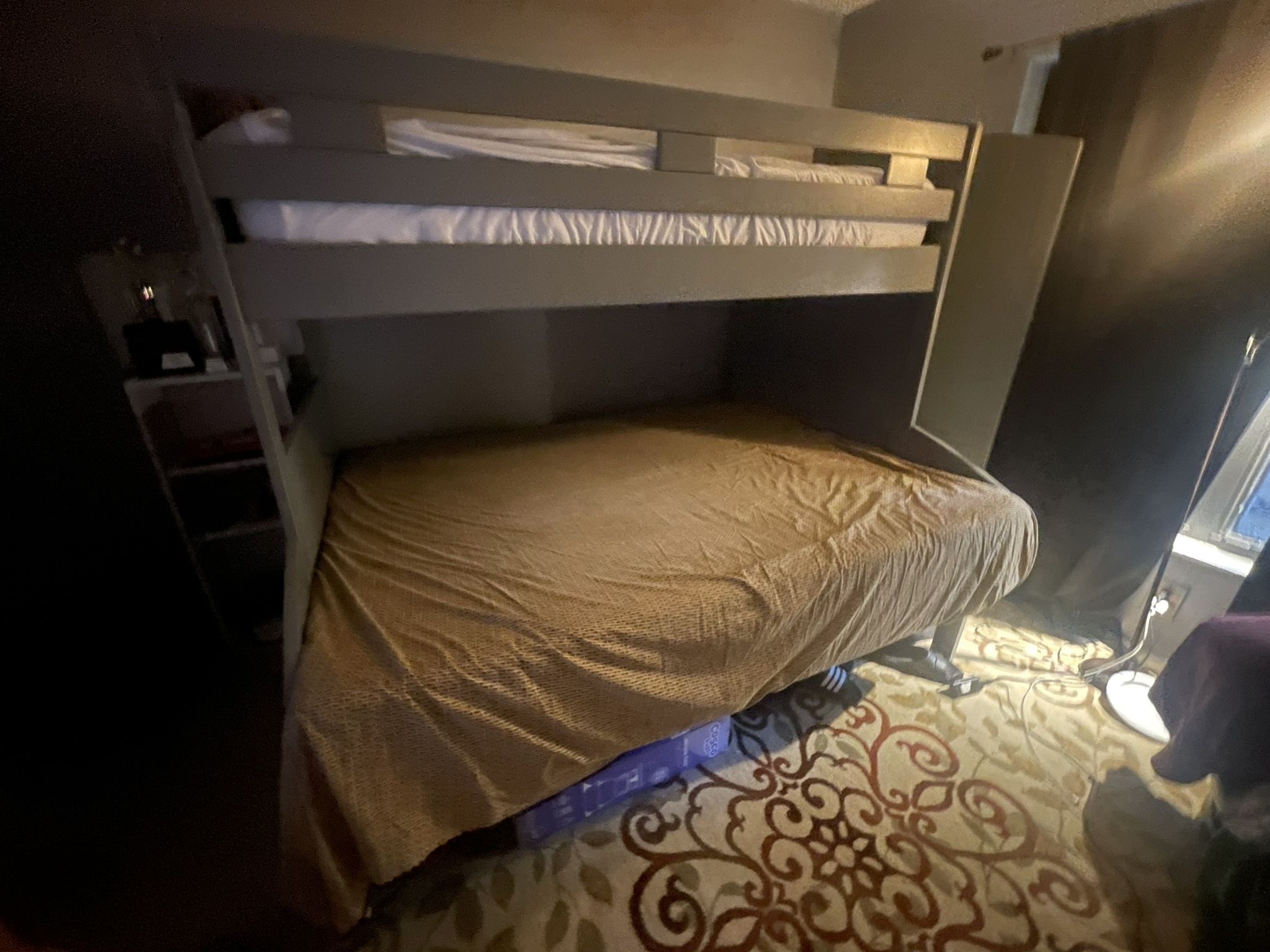 Bunk bed