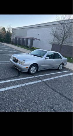 Mercades benz E320