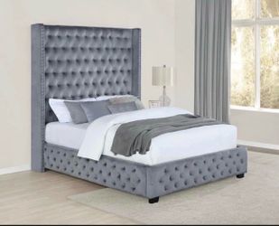 $750/ Queen bed