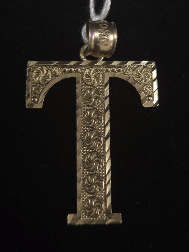 10k Gold Descriptive Pendant