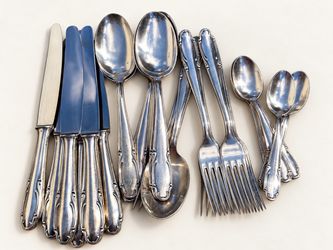 AGRA Silverplate Flatware Set – Service for 6 – $40