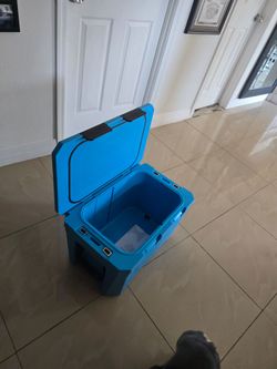 Ice chest new