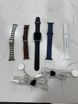 Apple Watch SE (2nd Generation) GPS + Cellular