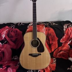 Yamaha FG830