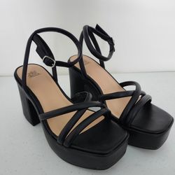 Size 6.5 Black Wedge Heels