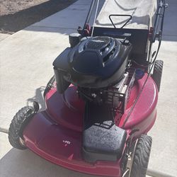 TORO RECYCLER GAS LAWN MOWER (LAWNMOWER)