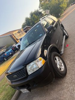 2005 Ford Explorer