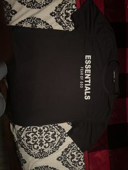 BLACK ESSENTIALS SHIRT XL