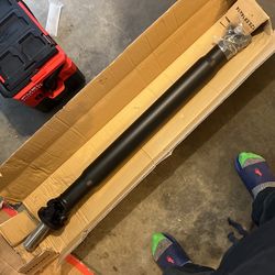 01 Chevy Tahoe Driveshaft