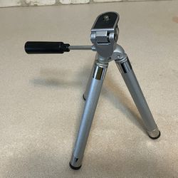 10”-42” Lightweight Tripod