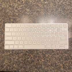 Apple Magic Keyboard 