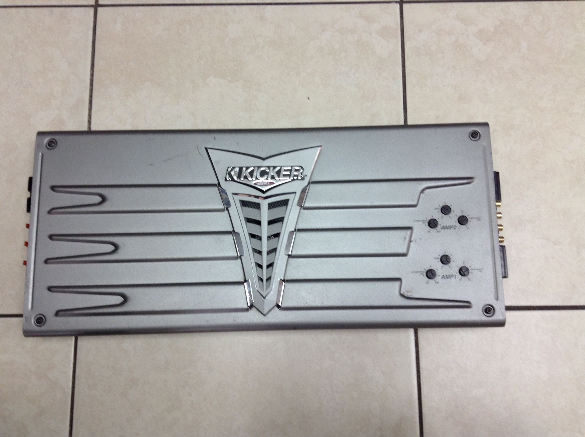 Kicker KX850.4 AMP
