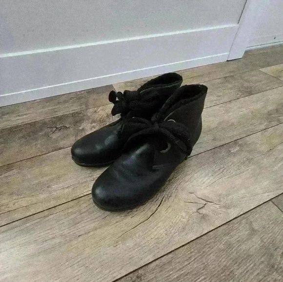 BOS &amp; CO  black boots size 40 