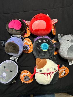 Halloween squishmallow!!