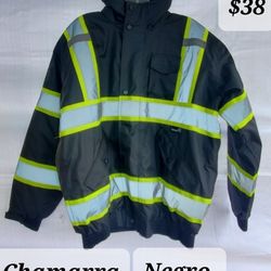 Chamarra Con Gorro Y Reflectores Para La Lluvia