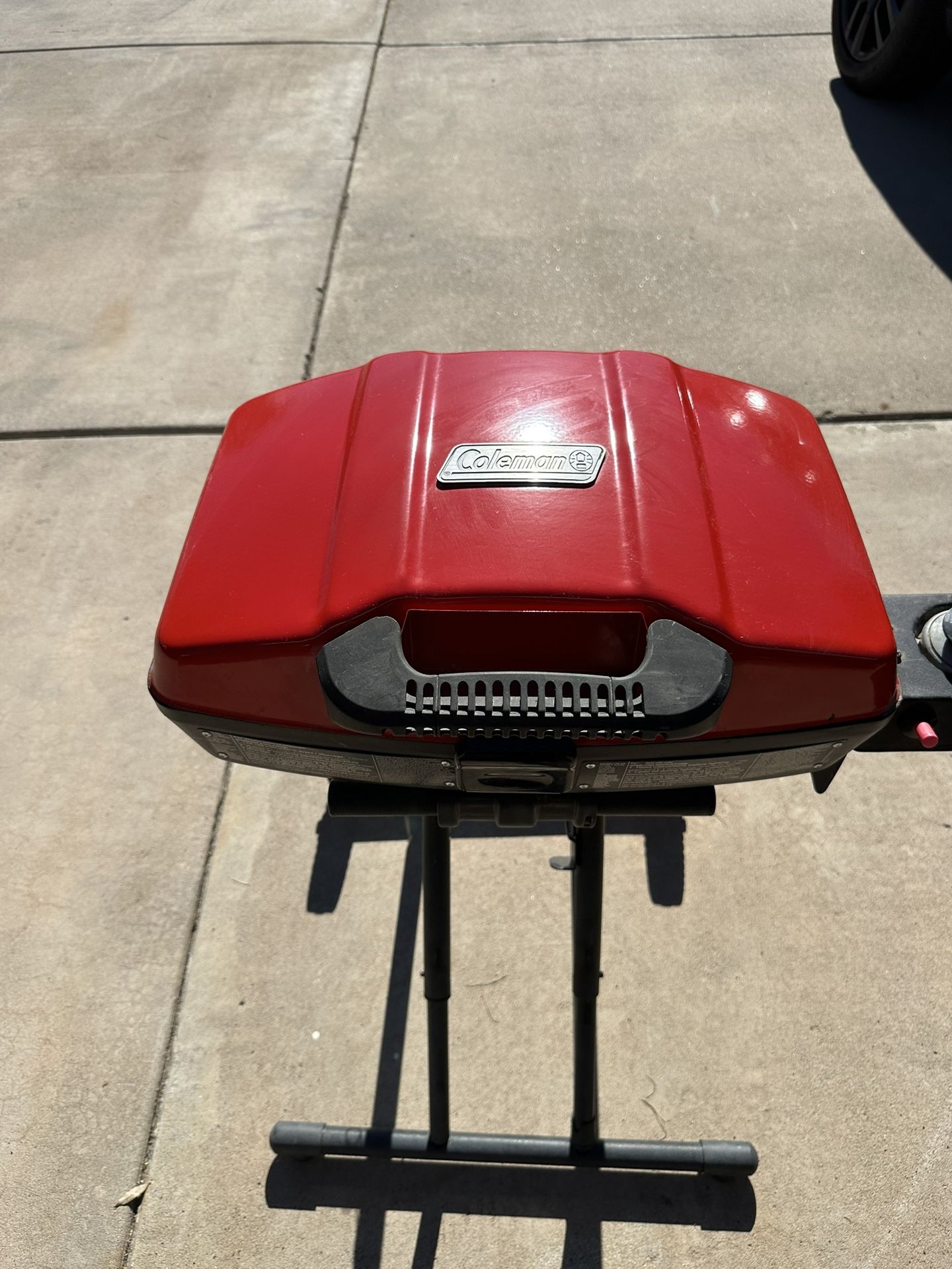 Coleman Sportster Portable Propane Grill