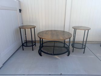3 piece coffee table set and end 2 table set